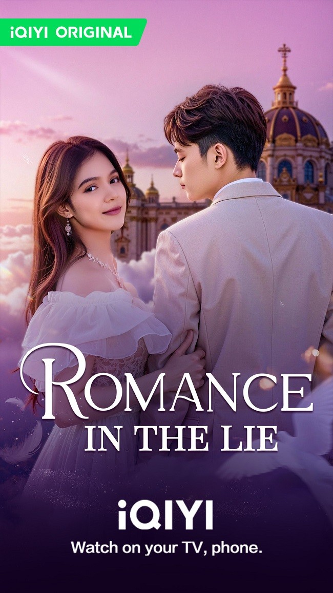 《谎言中的浪漫》改编自爱奇艺平台自制微剧《从谎言开启的热恋》,爱奇艺国际版携手印尼制作团队ModernMediaNetwork进行全新的本土化创作。该剧讲述了独立女性Aurel(DivaRatu饰)为反抗家族包办婚姻,误将首富Ray(AdilIbra饰)当做男模,却没想到自己是对方的童年白月光,于是两人展开了一段真假交织的浪漫关系。但这段关系引发了Aurel家族的怀疑,由此拉开一场豪门恩怨......